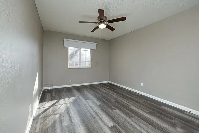 Arbor Village Apartments — Photo 10
