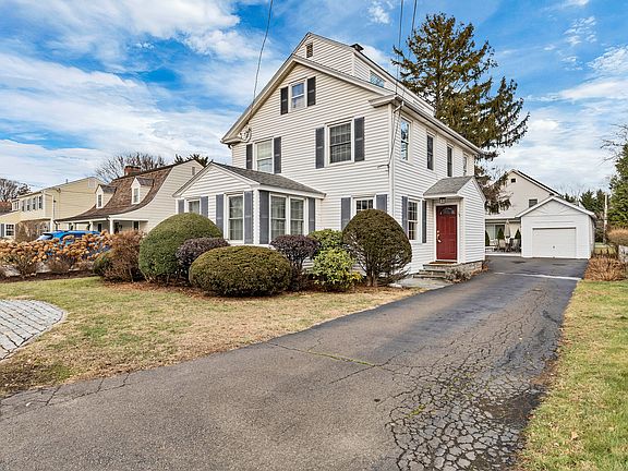 2nd image of 31 Woodlawn Ave