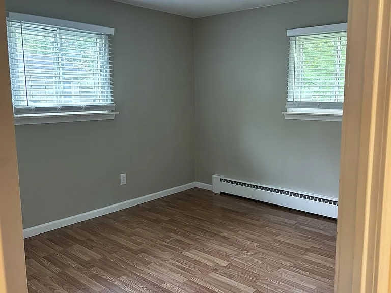 524 Lane St — Photo 6