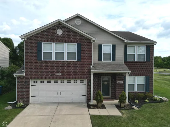 10381 Cotton Blossom Dr, Fishers, IN 46038
