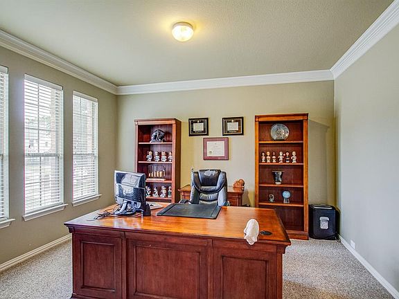 5th image of 4516 Cassandra Dr
