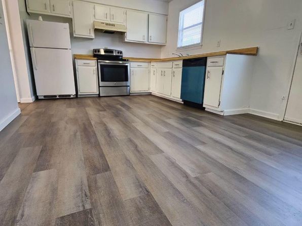 401 Duke St #9