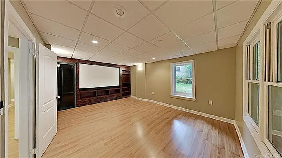 Stream Ridge Dr, Charlotte — Photo 2