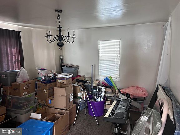 5th image of 501 Ferry St