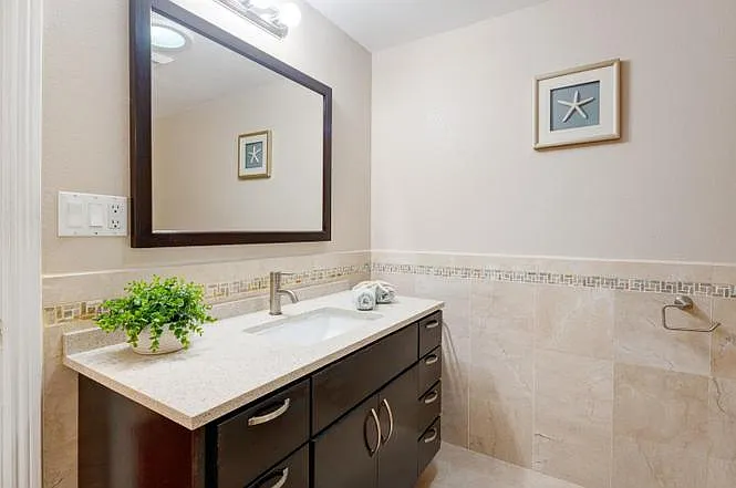 3 bed, 1000 sqft, $4,300 — Photo 2