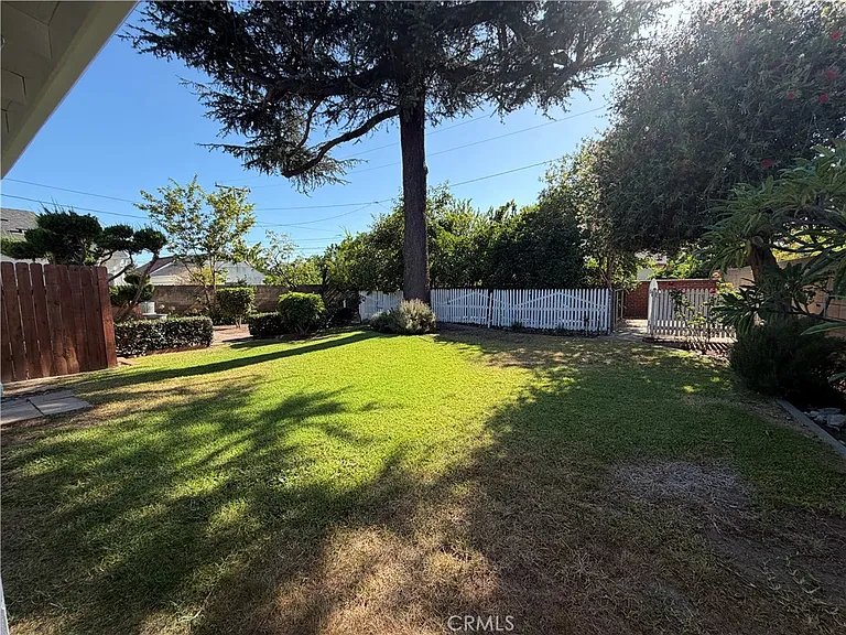 1107 Manley Dr — Photo 12