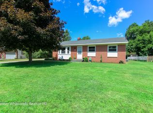 7067 Southwood Dr, Jenison, MI 49428
