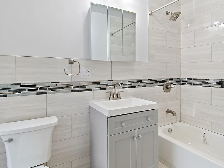 718 Union Ave #3 — Photo 9