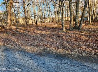 LOT R51 Segatti Cir, Bushkill, PA 18324