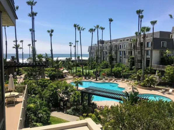 999 N Pacific St, Oceanside, CA