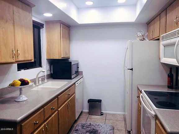4th image of 3119 W Cochise Dr Unit 124