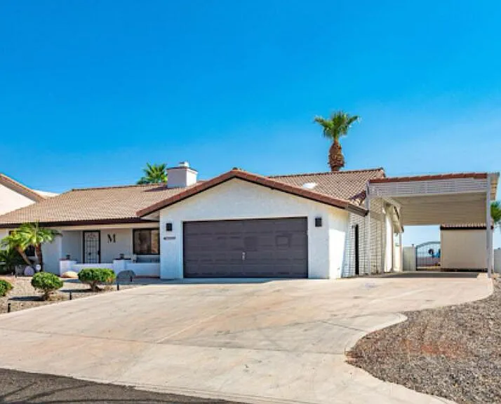 3880 Vega Dr — Photo 1