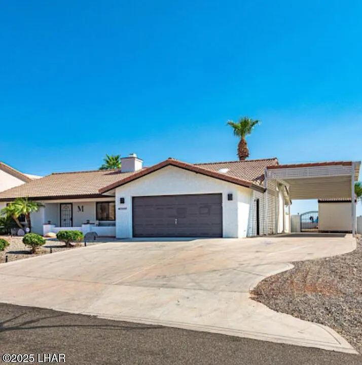 3880 Vega Dr