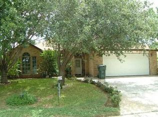 8617 Chris Ln, Laredo, TX 78045