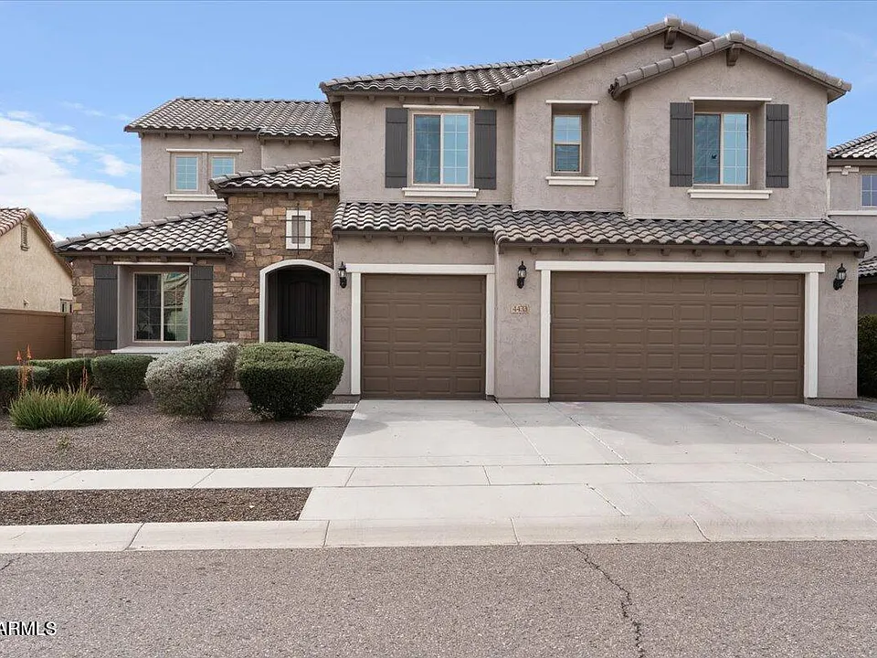 4433 E Cordia Ln