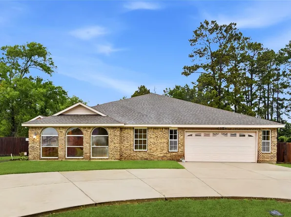 1607 William Trce, Cove, TX 77523