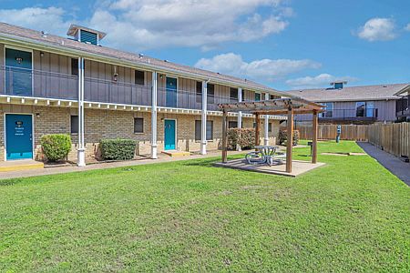 4th image of 1235 Cavender Dr #123