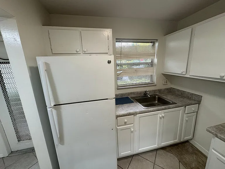 8100 Sunrise Lakes Blvd #108 — Photo 15