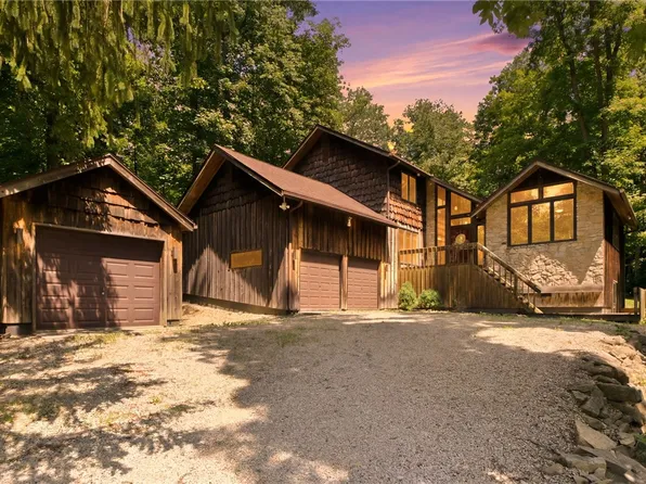 4142 Clayton Rd, Brookville, OH 45309