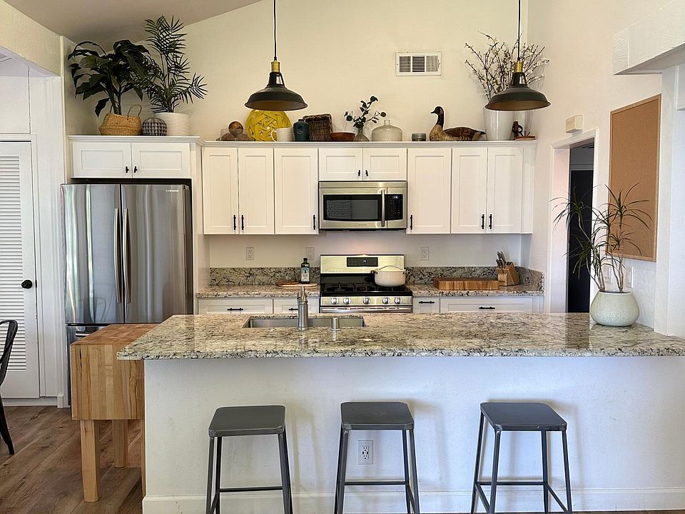 1st image of 303 Esplanade