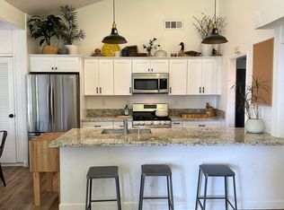 303 Esplanade, Newport Beach, CA 92660