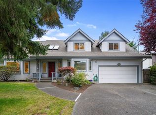 1741 Barrie Rd, Saanich, BC V8N2W4