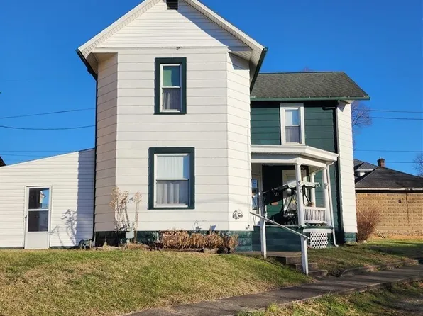 450 Pine St, Coshocton, OH 43812