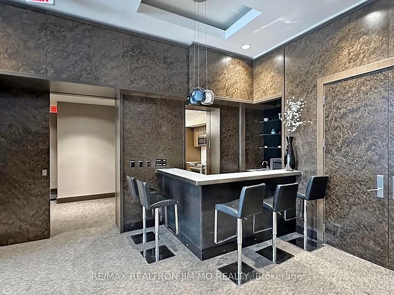 386 Yonge St #2508 — Photo 35