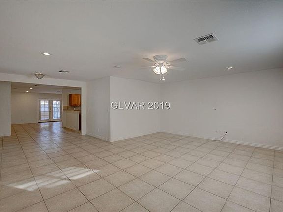 4th image of 409 Antelope Way #0