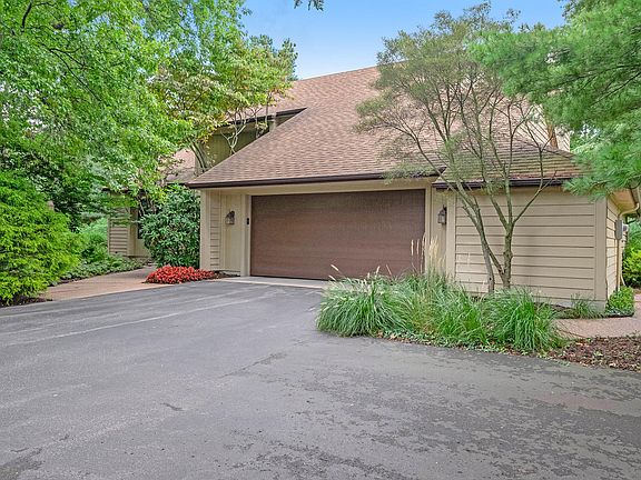 5th image of 1842 Cascade Farms Dr SE