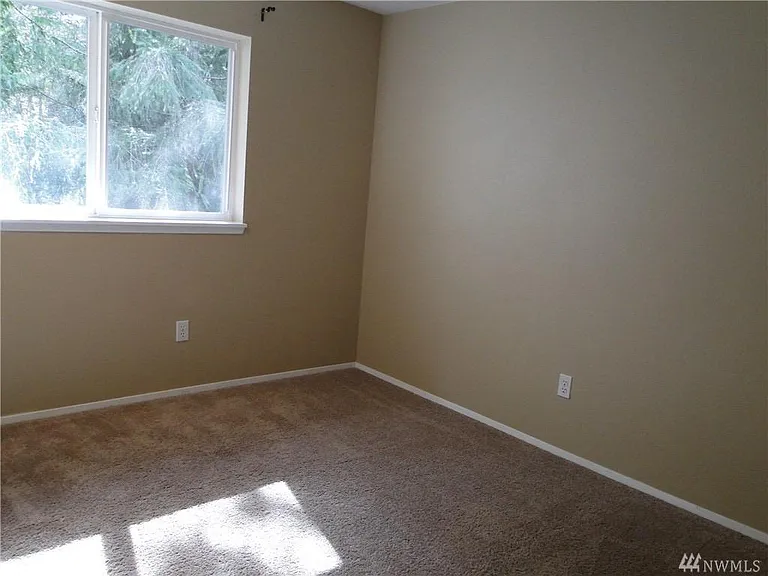 1301 NW Slate Ln #103 — Photo 9