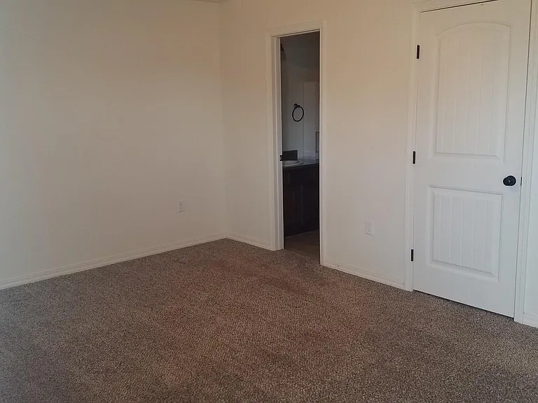 121 Limestone #C — Photo 10