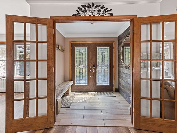 4th image of 125 Rimstone Ct