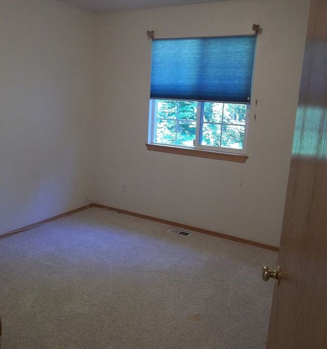 1st image of 1562 SE Nylace Ln