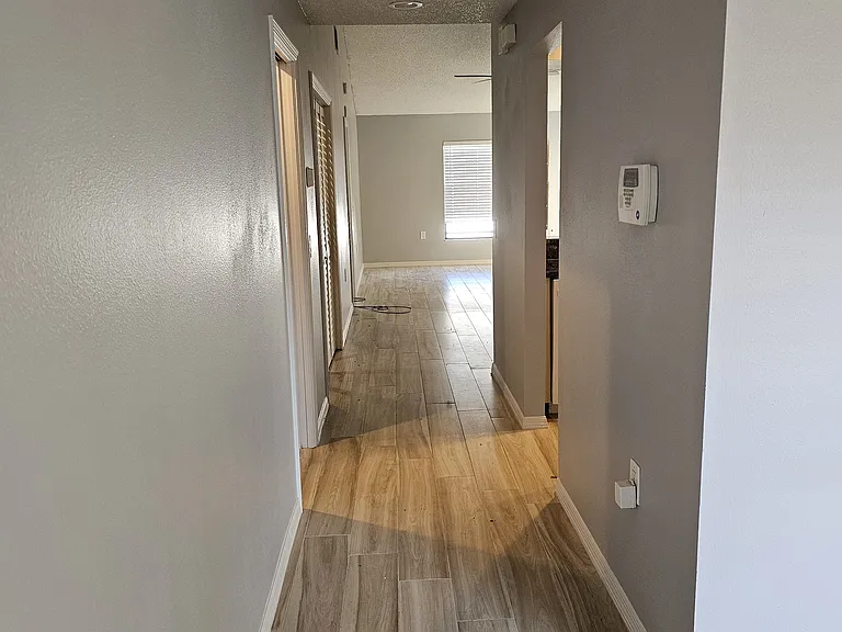 6391 Gateway Ave — Photo 10