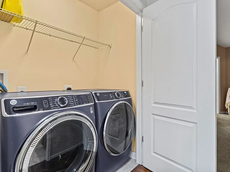 7526 Stonehouse Run Dr — Photo 31