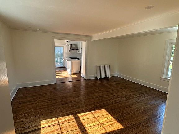 3rd image of 149 Jackson Street