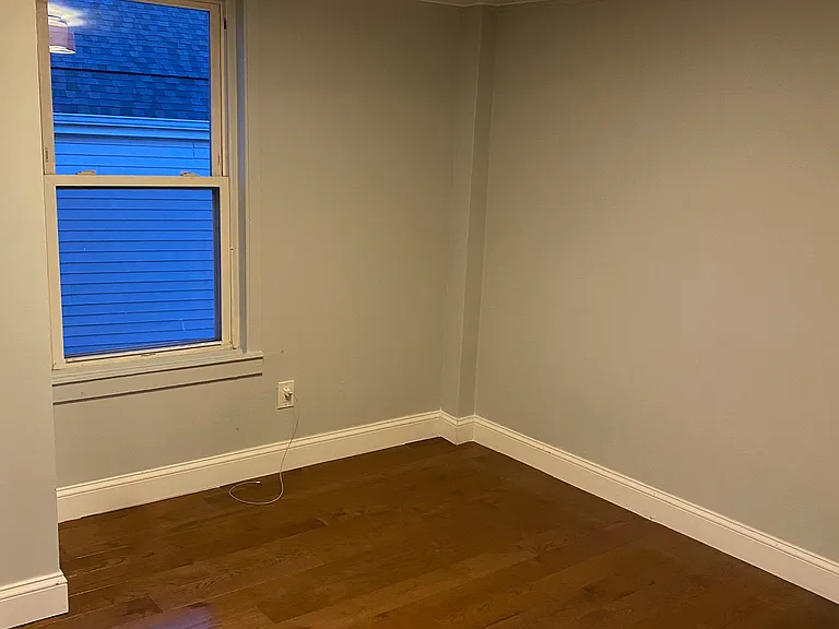 2 Secon Floor Norwalk Ct — Photo 8
