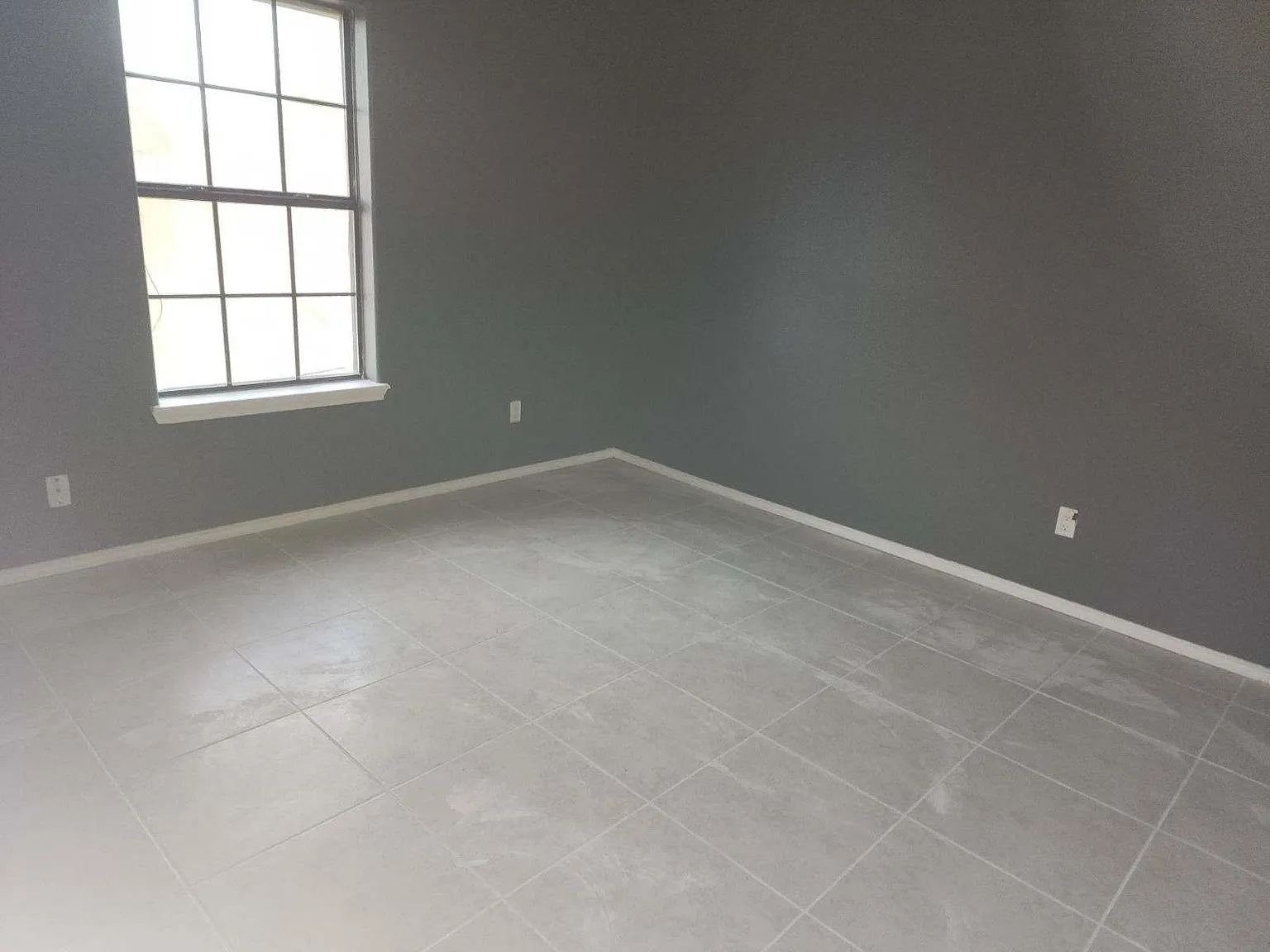 3 bed, 1854 sqft, $1,600 — Photo 2