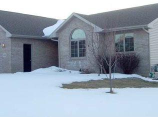 2341 Whitetail Dr, Dubuque, IA 52002