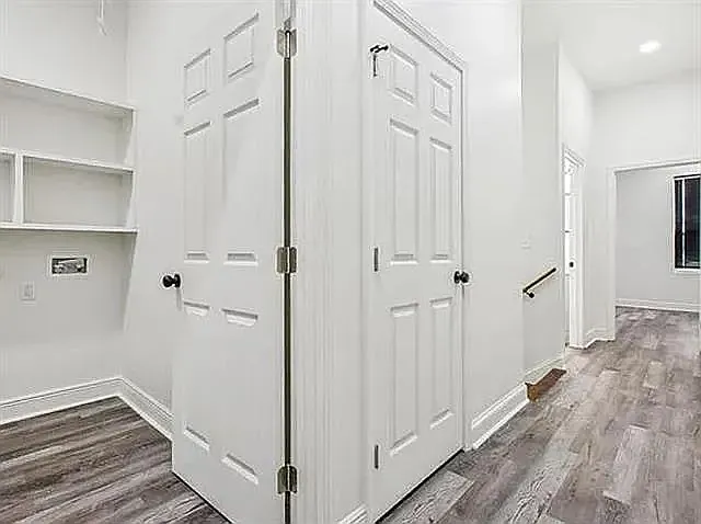 3215 Pakenham Dr — Photo 3