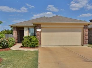 6809 Legato Ln, Fort Worth, TX 76134