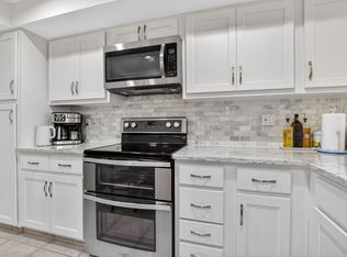 6062 Glendale Drive, Boca Raton, FL 33433