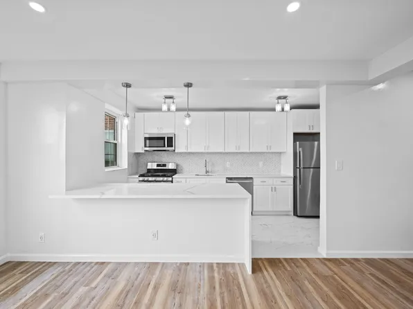 220 Pelham Rd, New Rochelle, NY