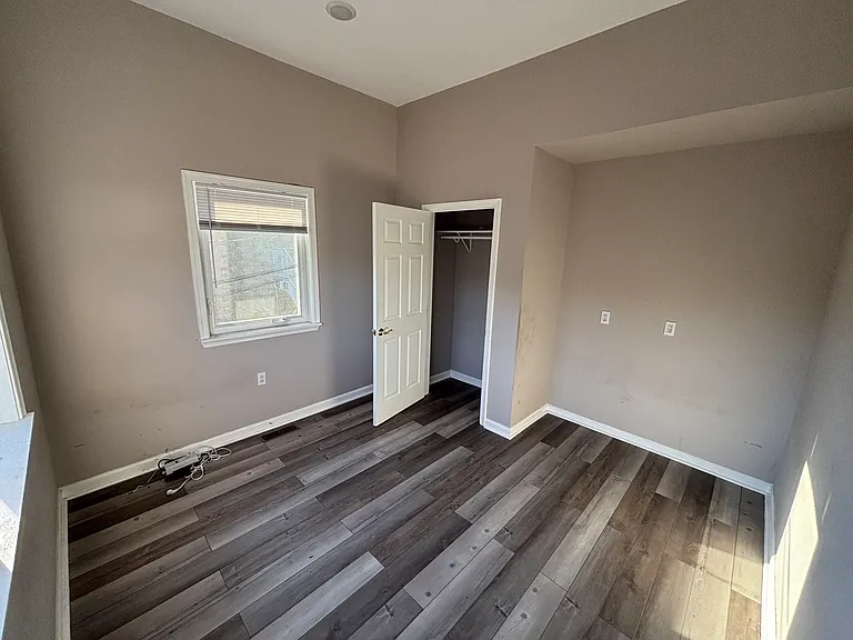 910 E High St #1 — Photo 12