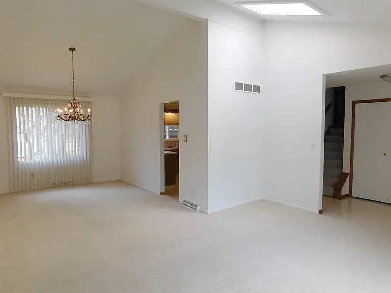 269 Fawnwood Dr — Photo 5
