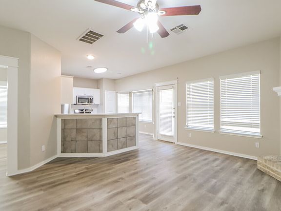 5th image of 1506 Sylvia Ln