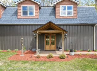 10390 Apple Blossom Ln, Grand Ledge, MI 48837