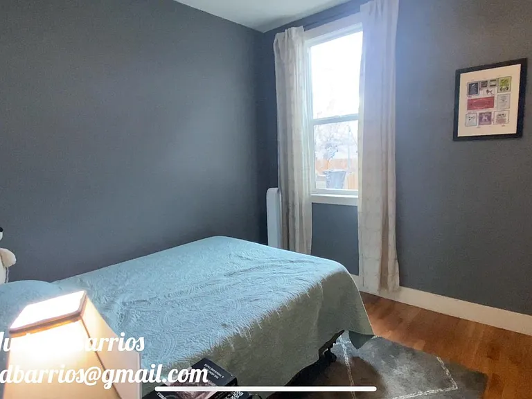 3359 N Williams St — Photo 4
