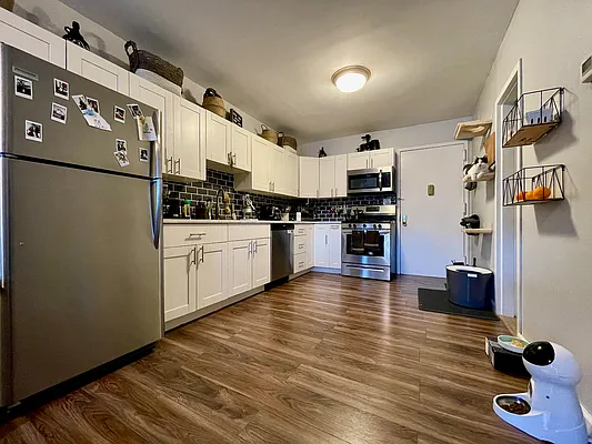 Rented by Corcoran | media 8